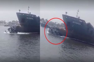 শীতলক্ষ্যায় লঞ্চডুবি, দুই লাশ উদ্ধার, বহু হতাহতের শঙ্কা