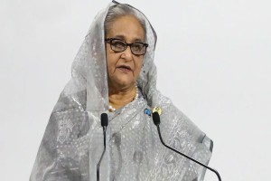 বাঙালিদের হাতে বাবাকে জীবন দিতে হয়েছে, এটাই সব থেকে কষ্টের: শেখ হাসিনা